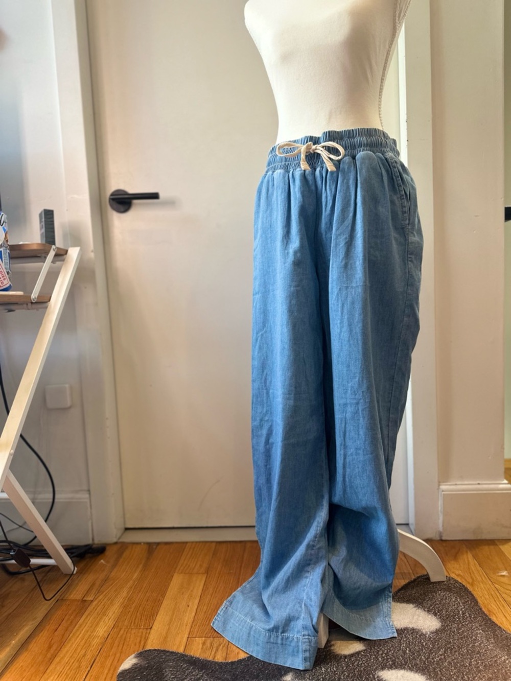 FRAME light Wash Blue Drawstring Wide-Leg Denim Pants